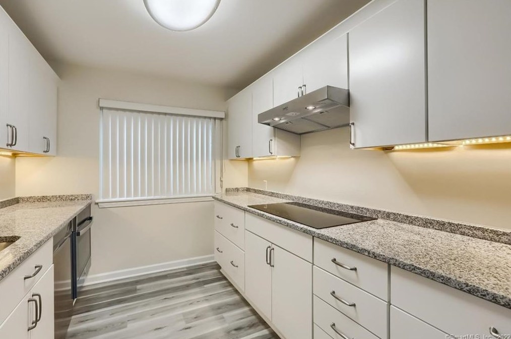 603 Heritage Vlg #e, Southbury, CT