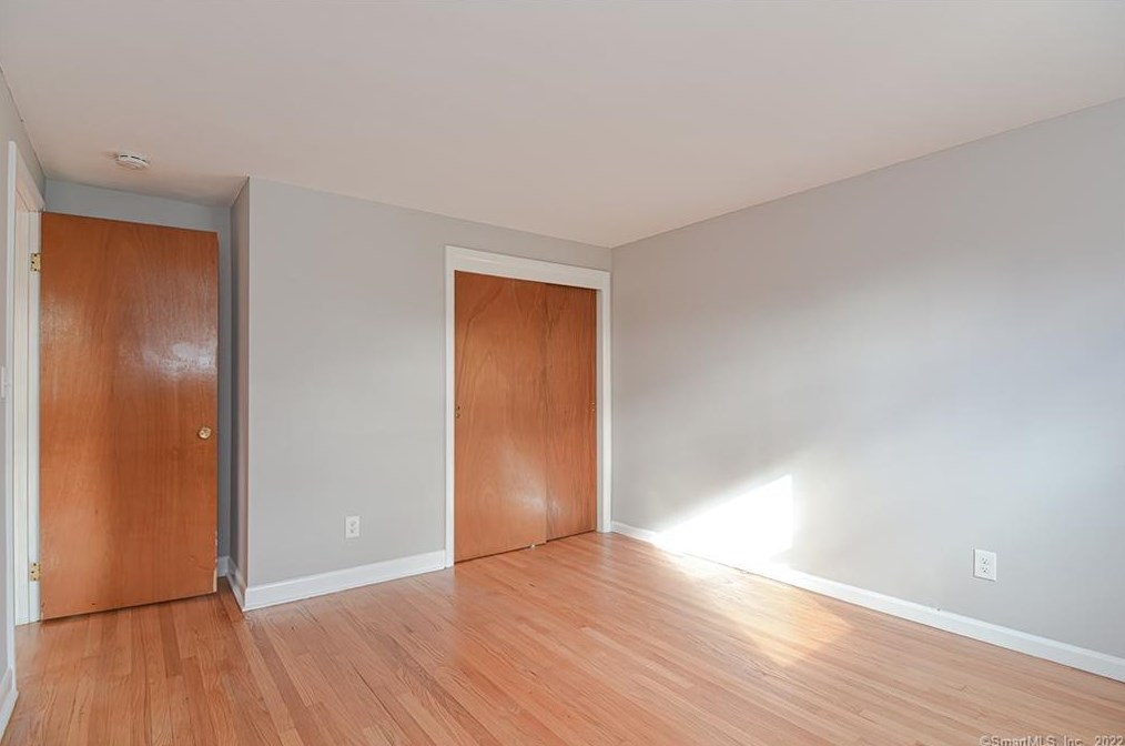 4 Clark Pl, Quaker Hill CT  06375-1204 exterior