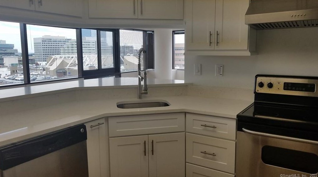 127 Greyrock Pl Apt 1213, Stamford, CT 06901
