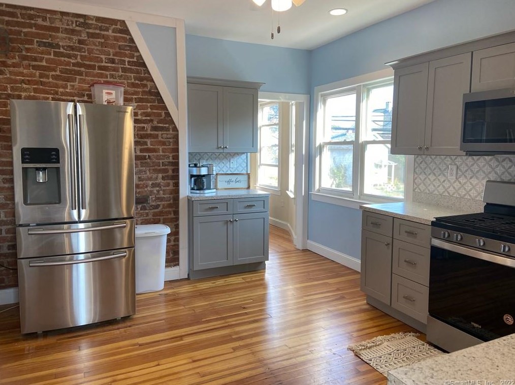 180 Peck Ave #2, New Haven, CT 06516