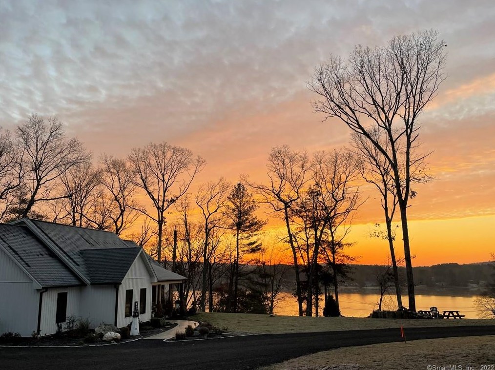 51 Smith Rd, Moosup, CT 06354