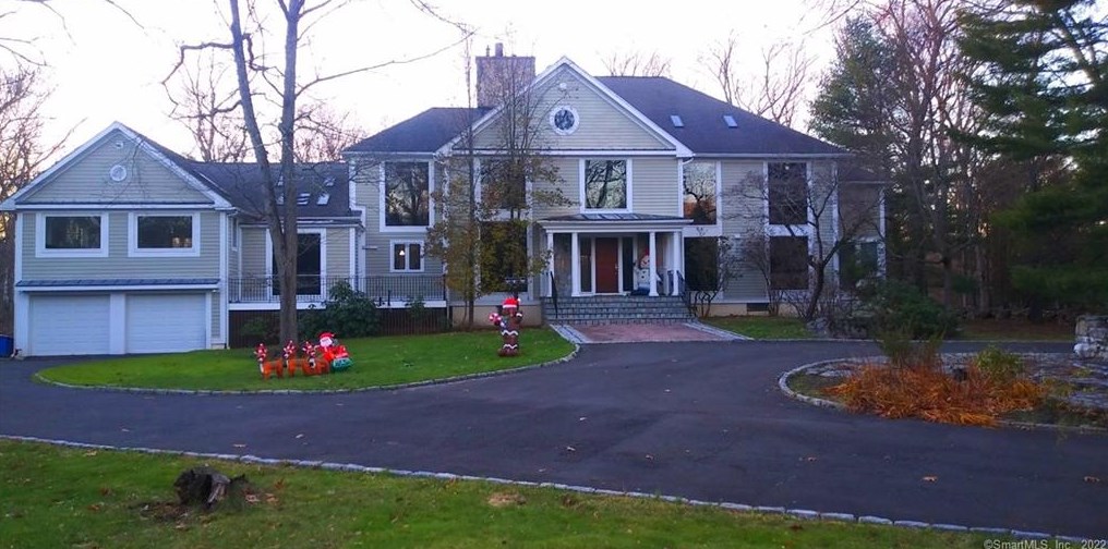 188 Cognewaugh Rd, Cos Cob, CT 06807 exterior