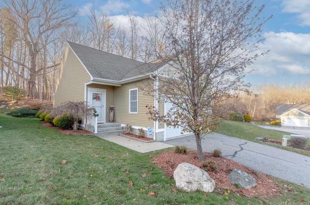 6 Common Way Dr #6, Brooklyn, CT 06234
