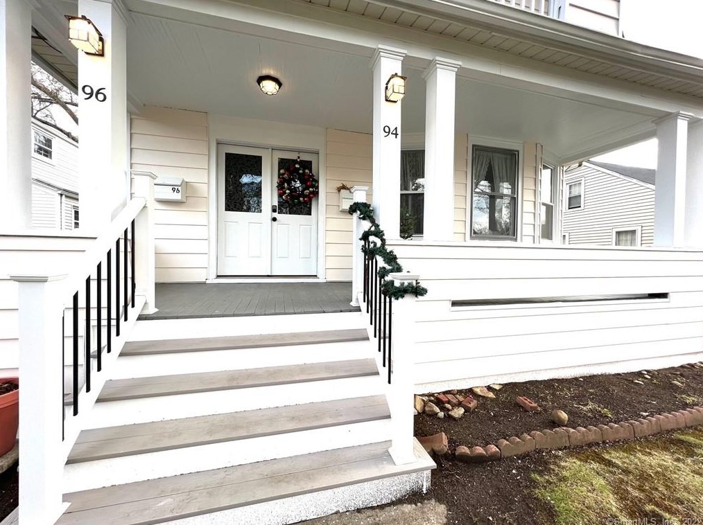 94 Wyoming St, Stratford, CT 06614