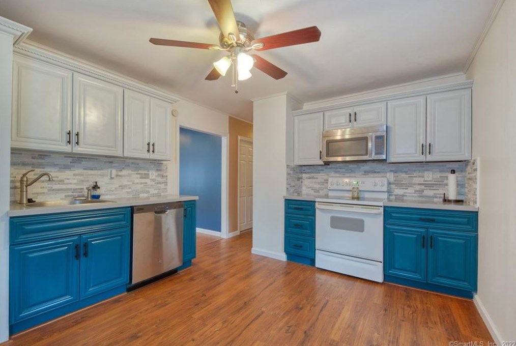 54 Campbell Ave, Vernon CT  06066-5404 exterior