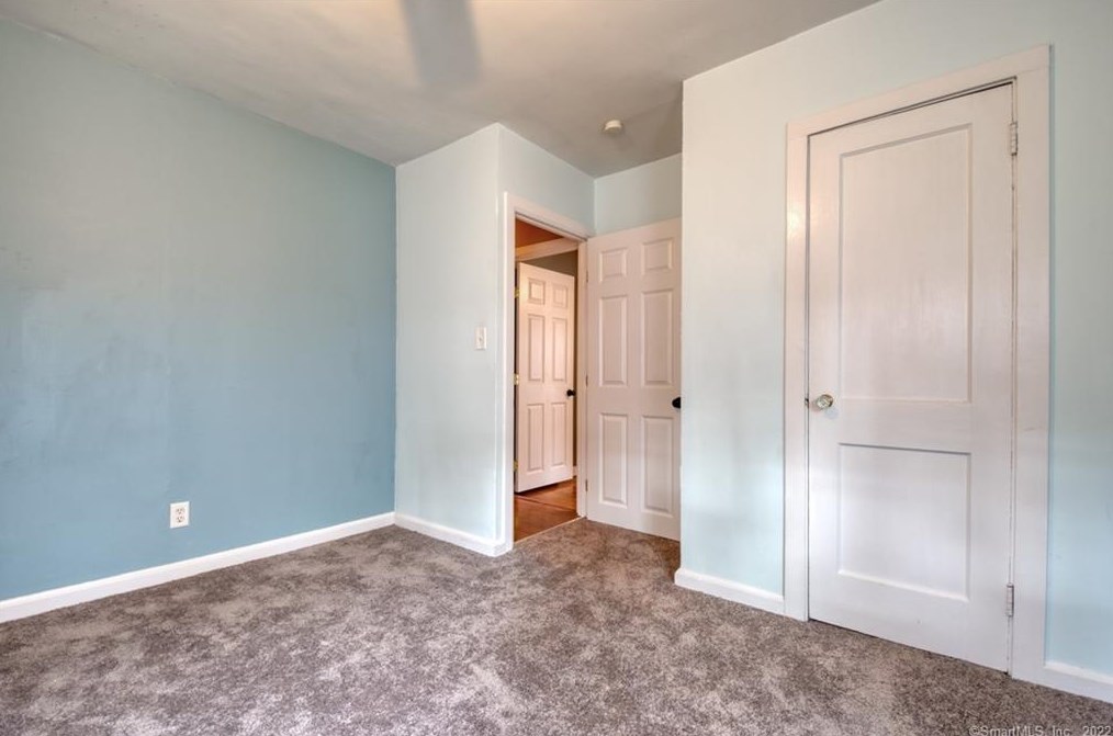 54 Campbell Ave, Vernon CT  06066-5404 exterior
