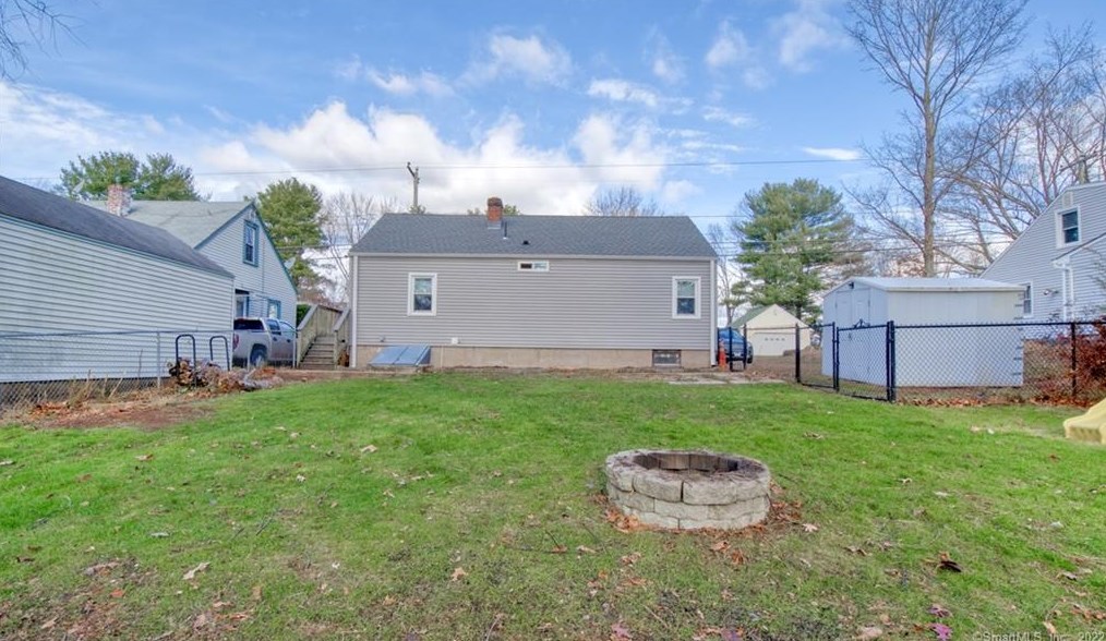 54 Campbell Ave, Vernon CT  06066-5404 exterior