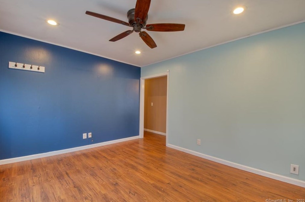 54 Campbell Ave, Vernon CT  06066-5404 exterior