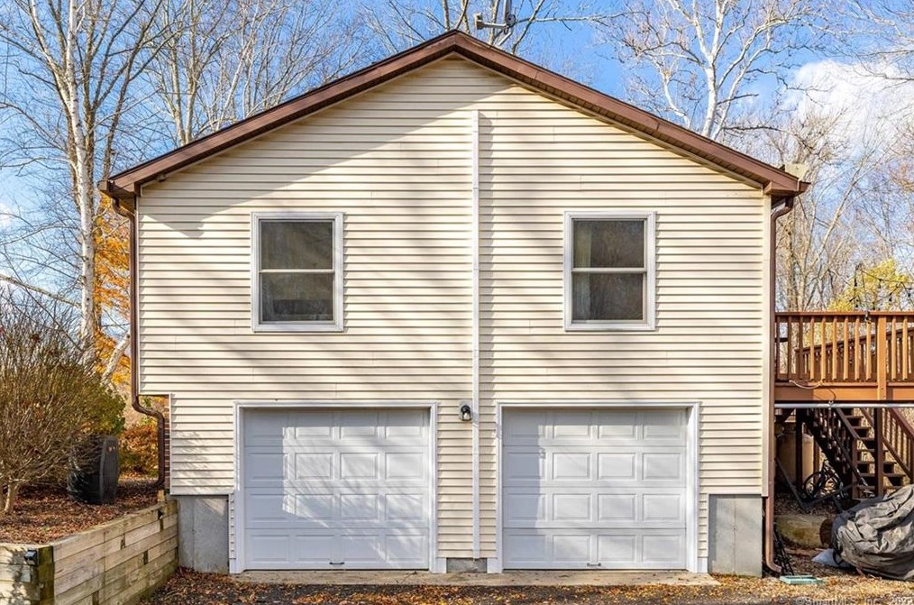 920 Noank Ledyard Rd, Mystic CT  06355-1319 exterior