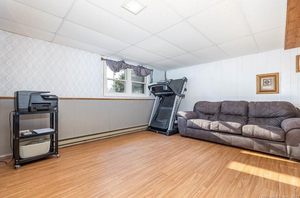 920 Noank Ledyard Rd, Mystic CT  06355-1319 exterior