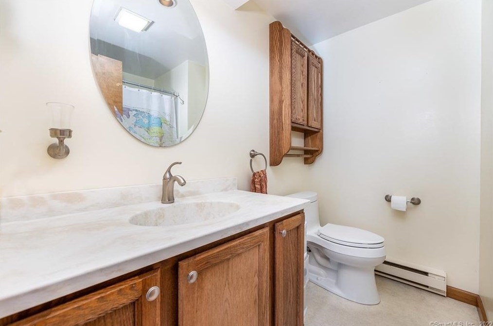 920 Noank Ledyard Rd, Mystic CT  06355-1319 exterior
