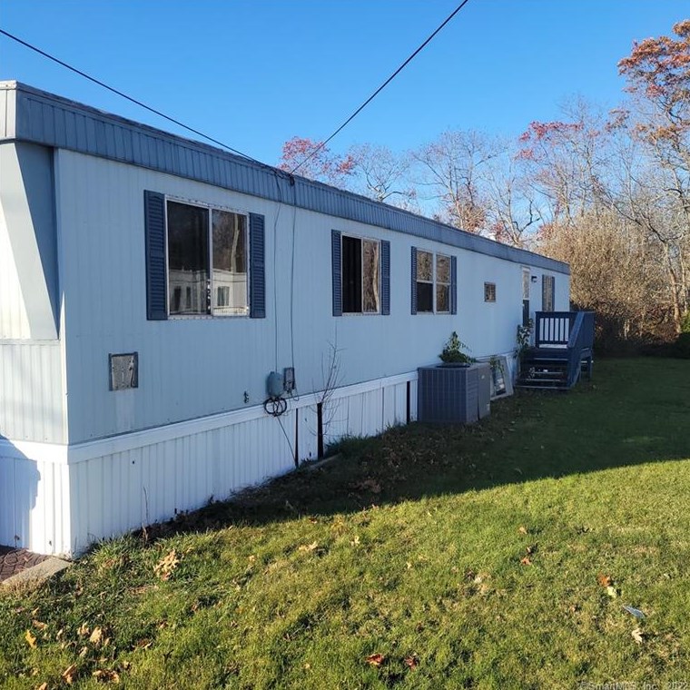187 D St, Groton, CT 06340