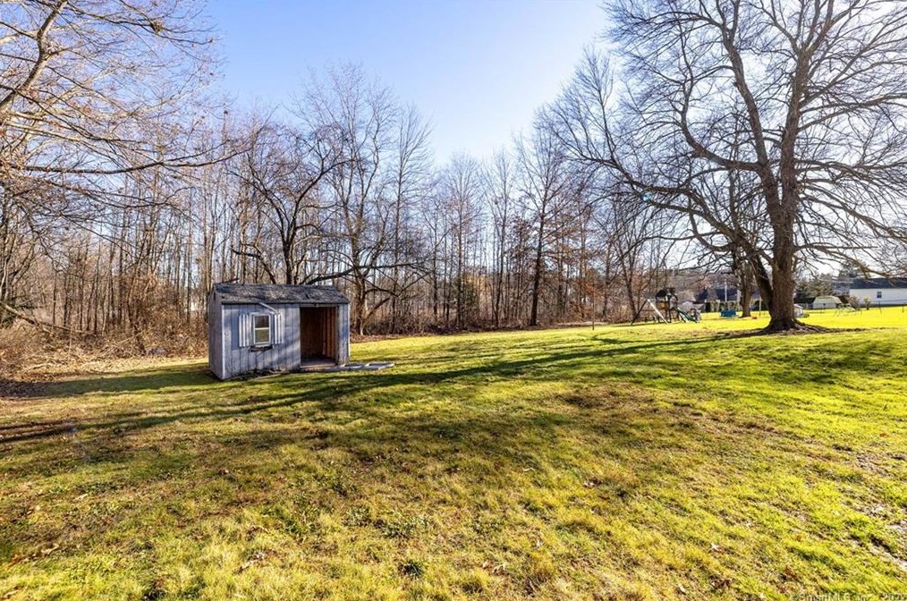 26 Courtney Dr, Rocky Hill CT  06067-2046 exterior