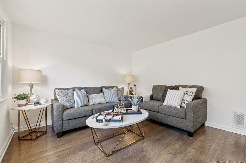 26 Courtney Dr, Rocky Hill CT  06067-2046 exterior