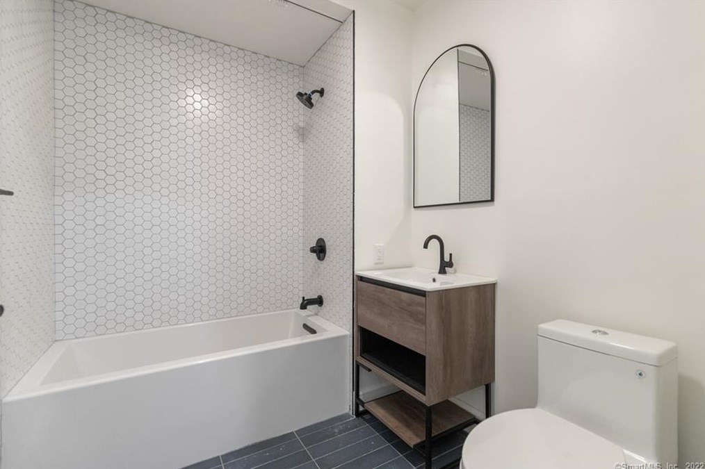 575 Whitney Ave #7, New Haven, CT 06511
