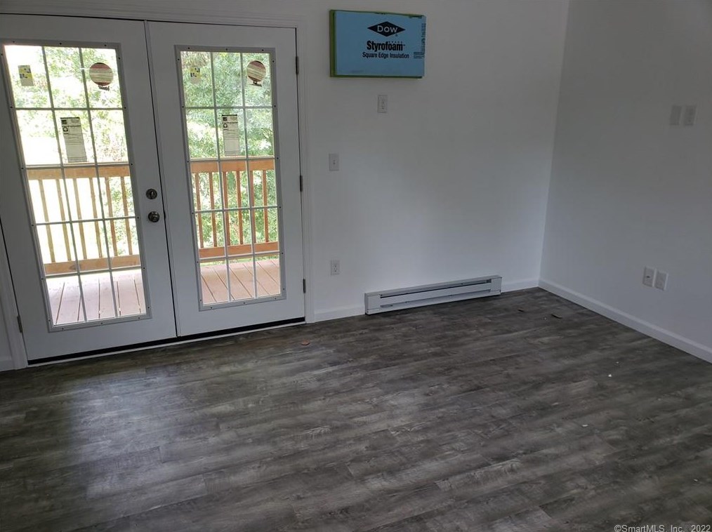 425 Federal Rd #c, Brookfield Center, CT 06804