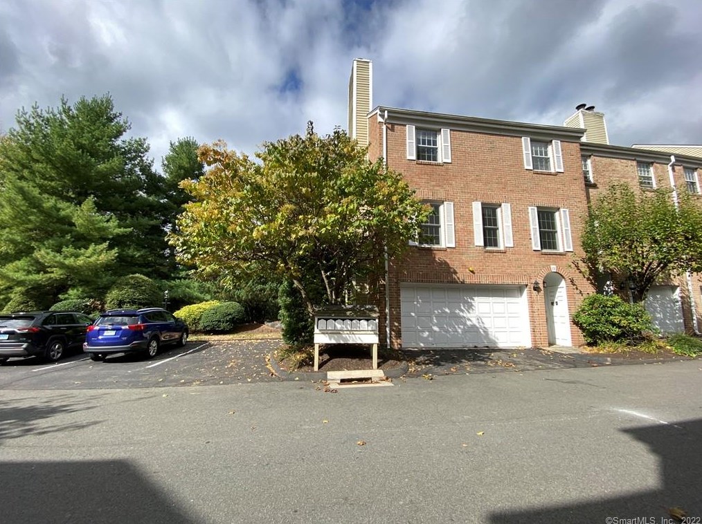 73 Kingswood Dr Unit 73, Bethel, CT