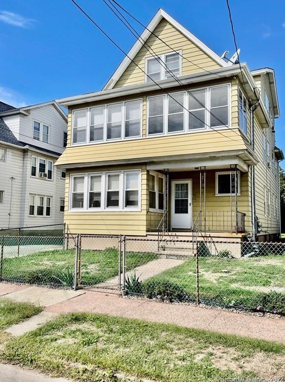 83 Atwater St #3, New Haven, CT 06516