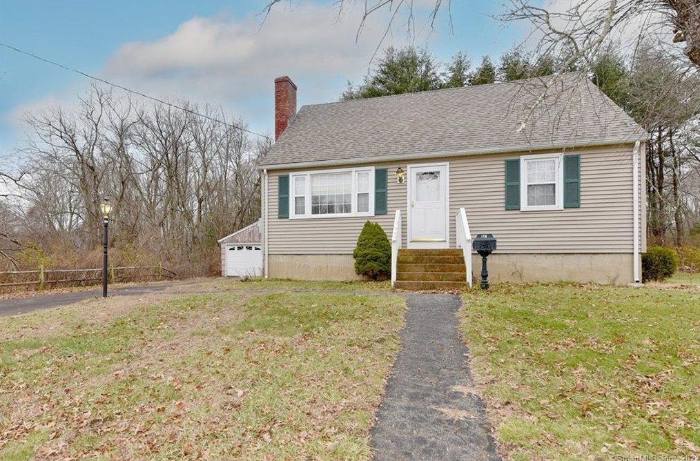 148 Clark Ln, Colchester, CT 06415-1107