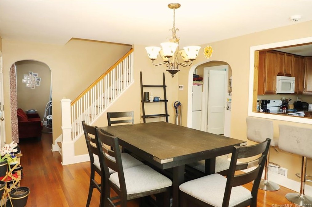 255 Hollister St, Stratford, CT 06615