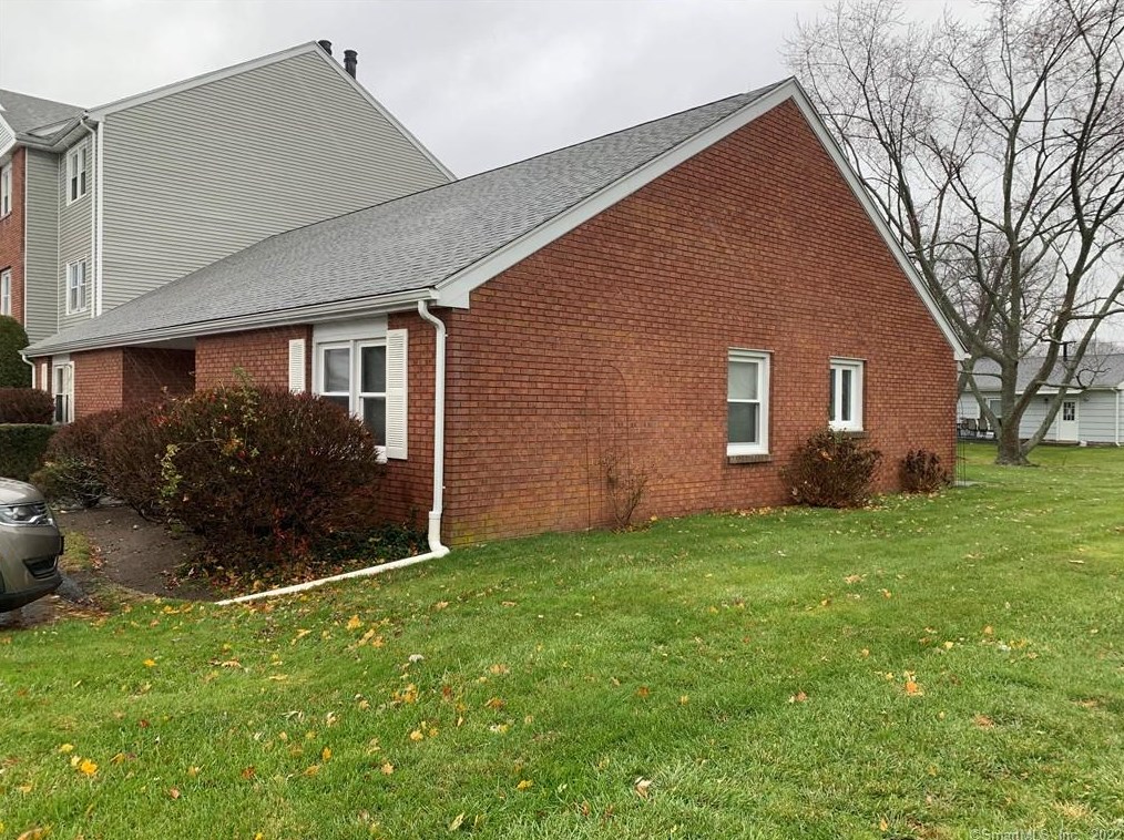 43 Southwind Ln Unit 43, Milford, CT