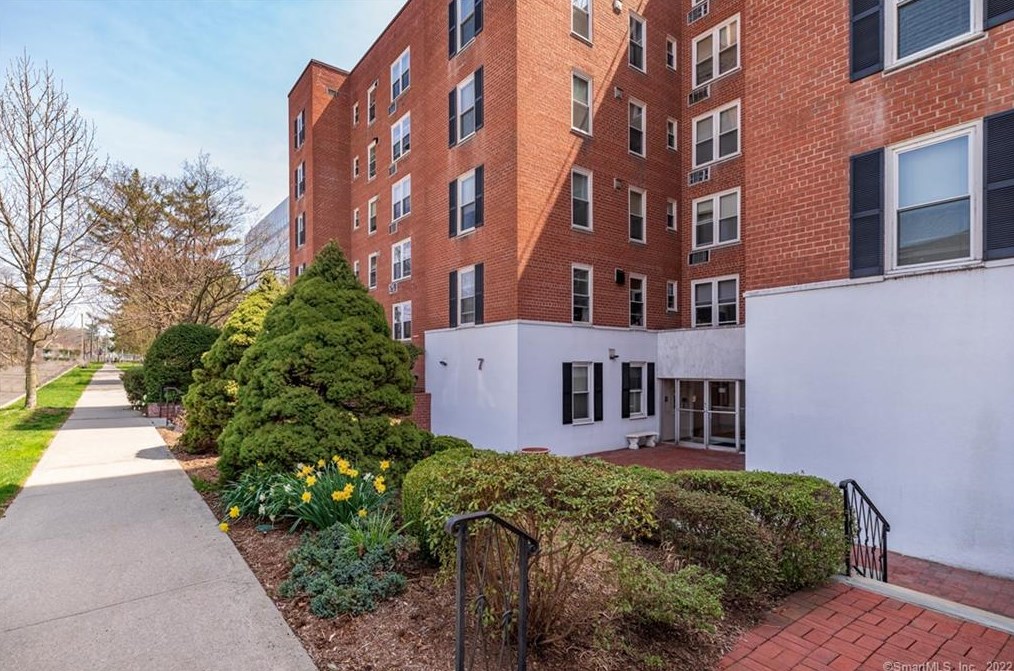 7 4th St #3j, Stamford, CT