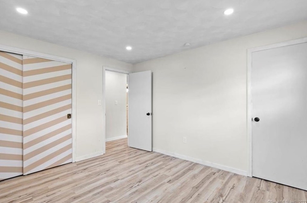 64 Parkview St, Meriden CT  06451-5235 exterior