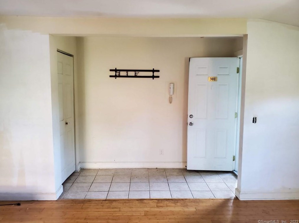 68 Morris St #301, Hartford, CT 06114