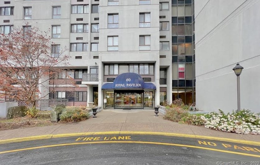 60 Strawberry Hill Ave #604, Stamford, CT 06902