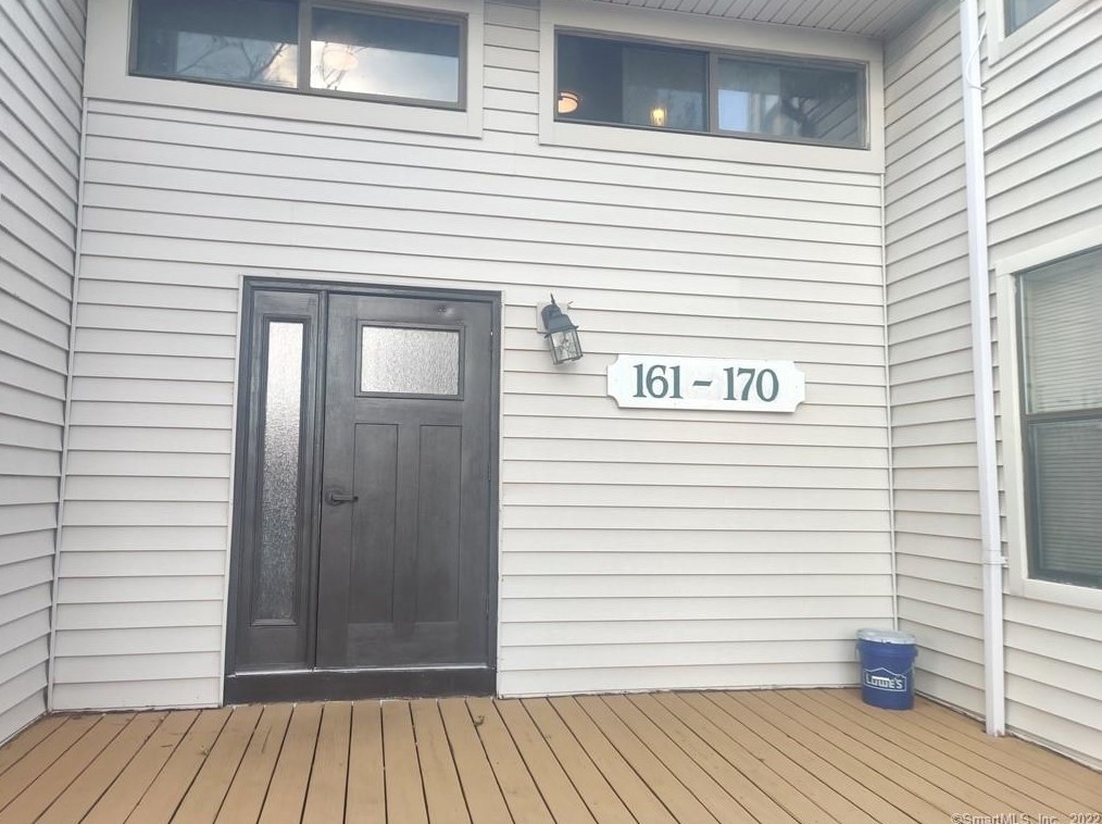 163 Woodland Dr #163, Cromwell, CT 06416