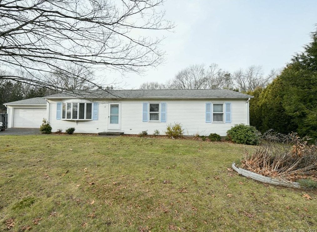 71 Lowery Dr, Southington, CT 06489