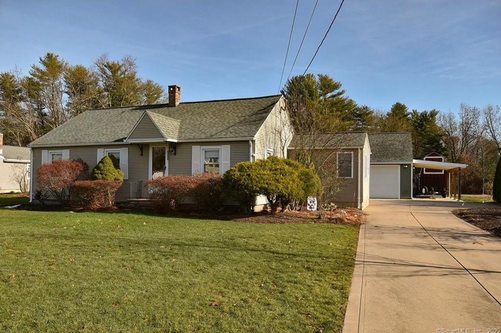 284 Babbs Rd, Suffield, CT 06093