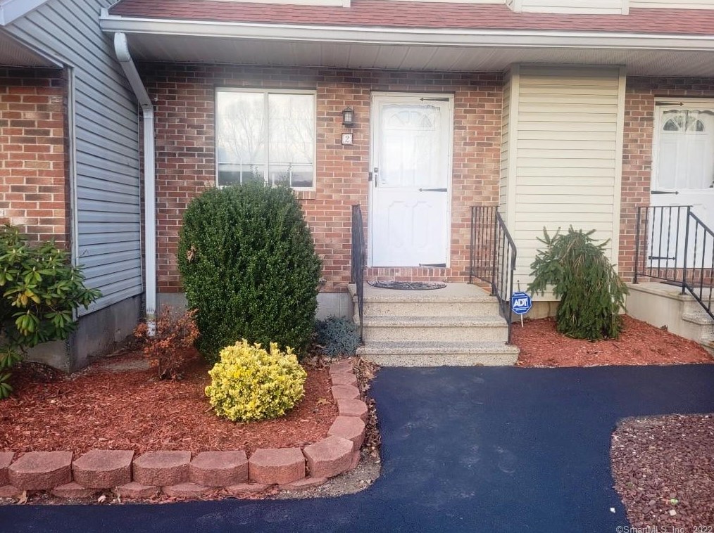 78 Pierpont Rd #2c, Waterbury, CT 06705