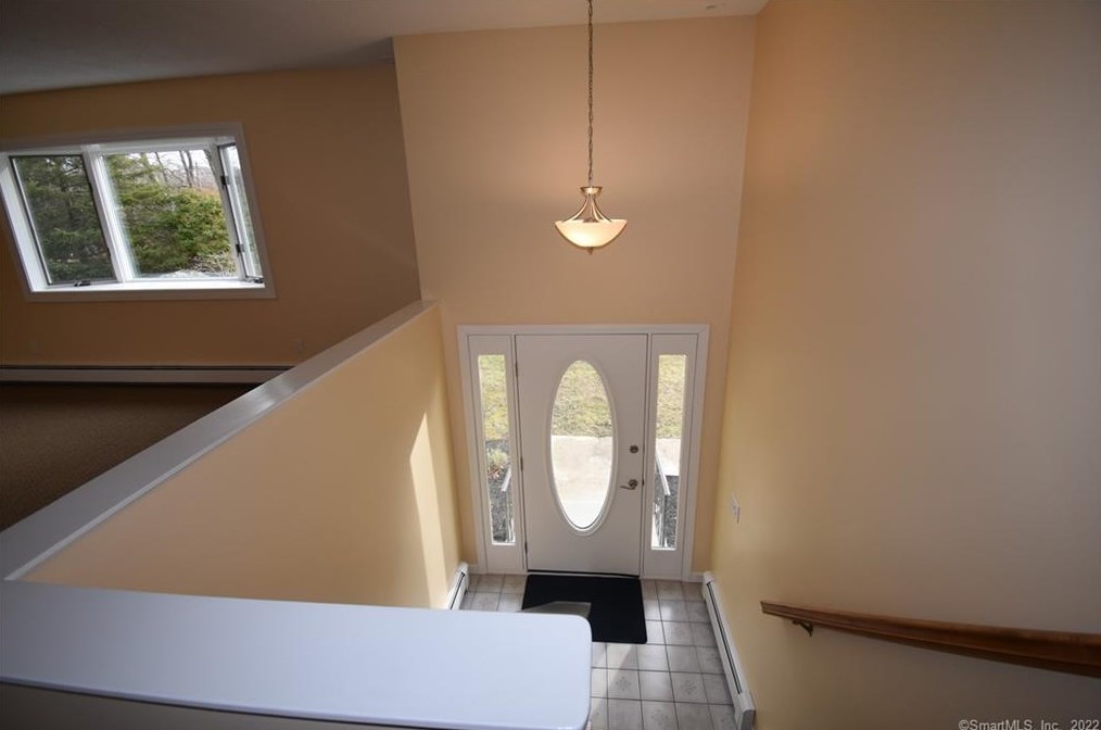 52 Stewart Rd, Pawcatuck CT  06379-2043 exterior