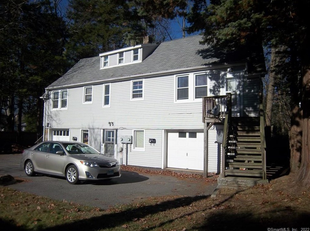 72 Godfrey St, Groton, CT 06340