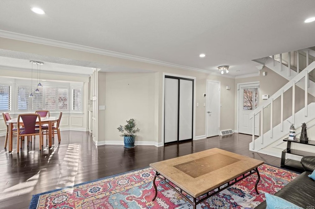 141 Spring Glen #141, Huntington, CT 06484