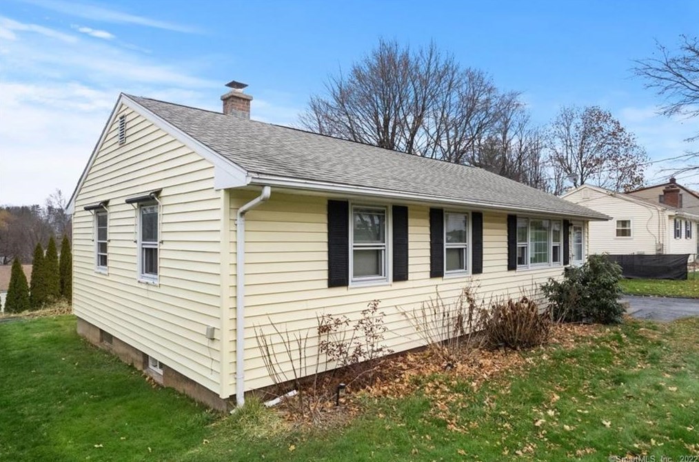 169 Merigold Dr, New Britain, CT 06053
