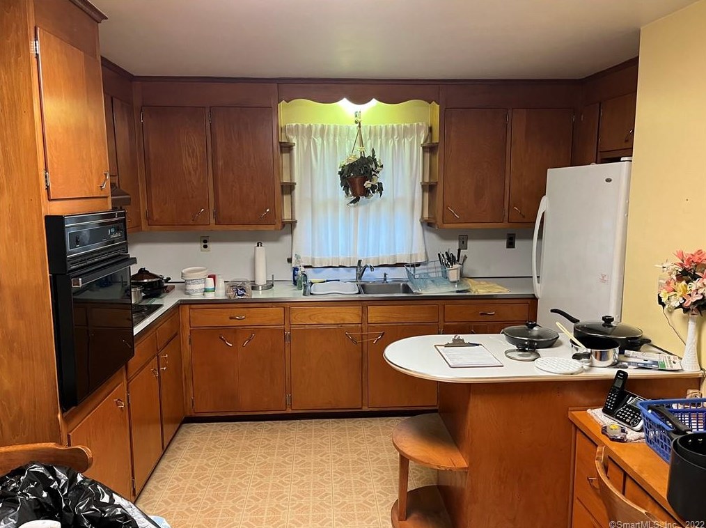 27 Dunn Hill Rd, Durham, CT 06422