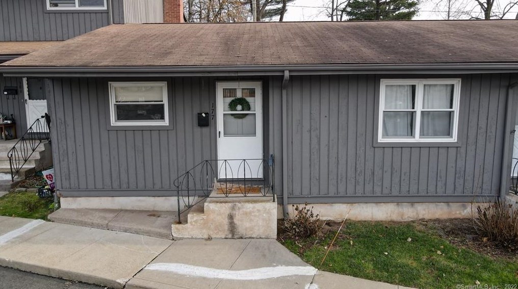 177 Williamstown Ct #177, Hartford, CT 06111