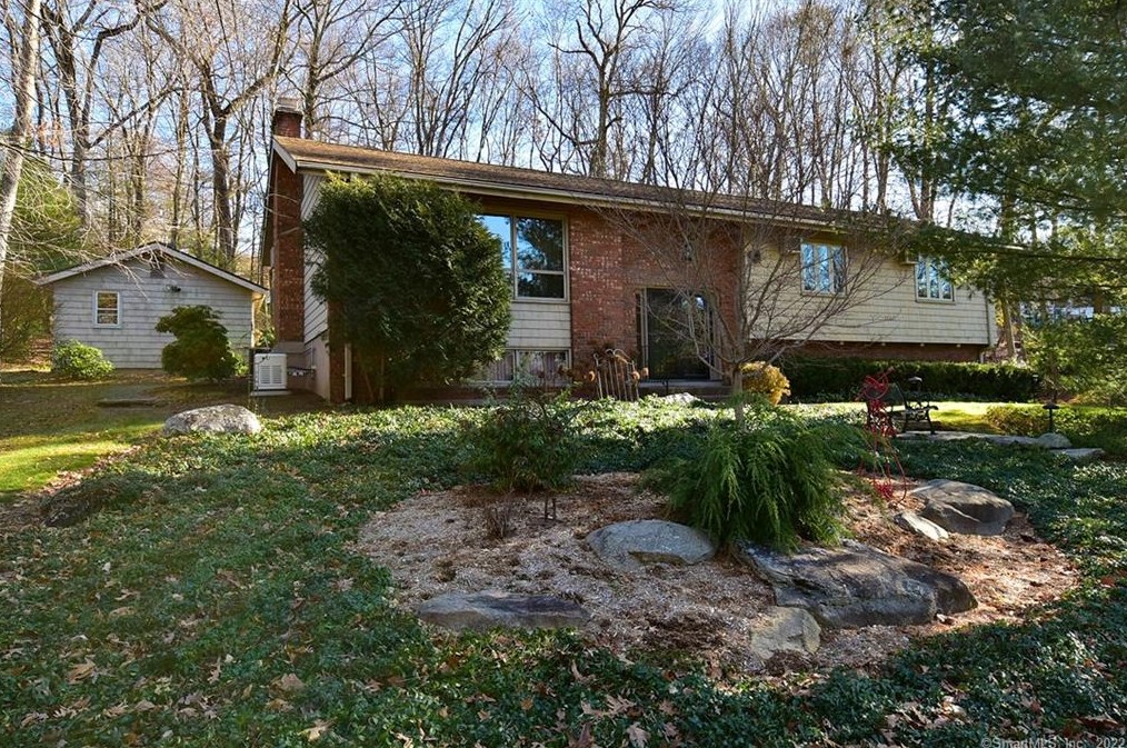 275 Timrod Rd, Manchester, CT 06040