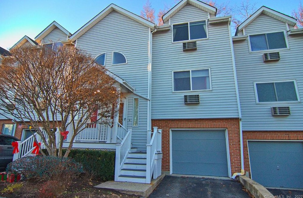 1186 Hope St #e, Stamford, CT