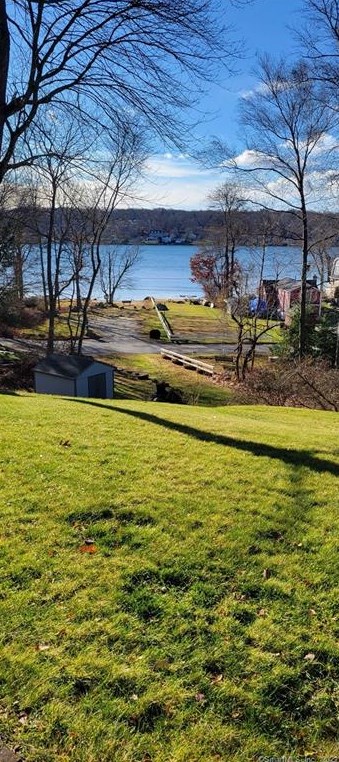 333 Hemlock Point Dr, Coventry, CT 06238