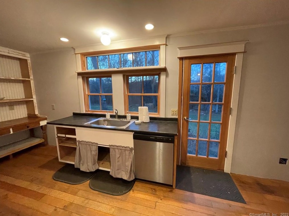 16 Mountain View Ter, Northville CT  06776-2414 exterior