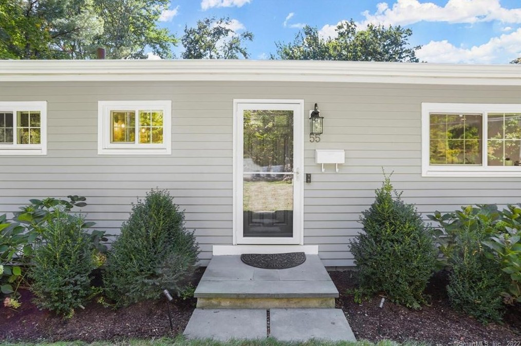 55 Vine Rd, Stamford, CT 06905