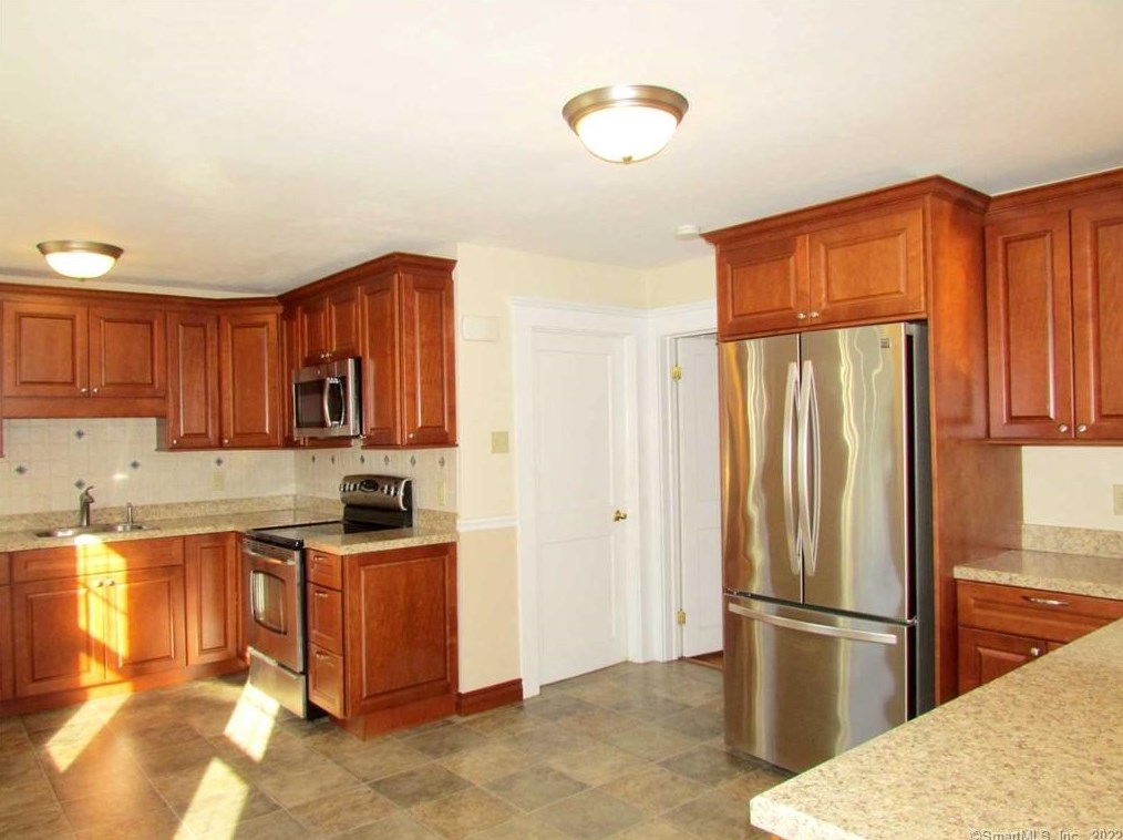 68 Cooper St, Torrington, CT 06790