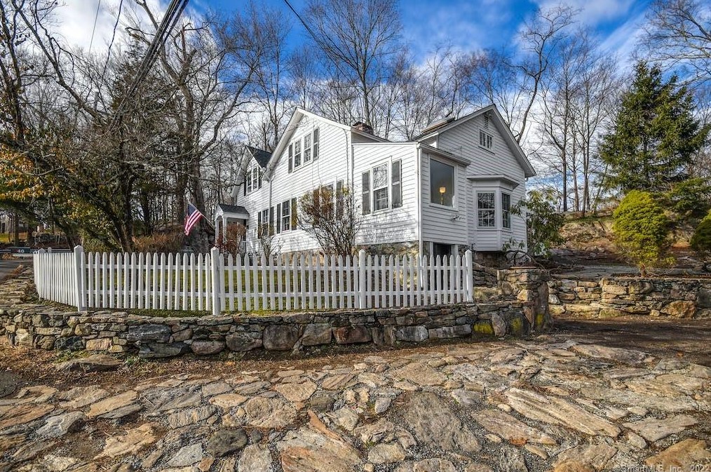 48 Trinity Pass, Stamford, CT 06903