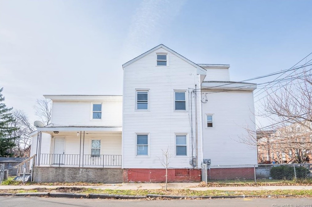 138 Henry St, New Haven, CT 06511