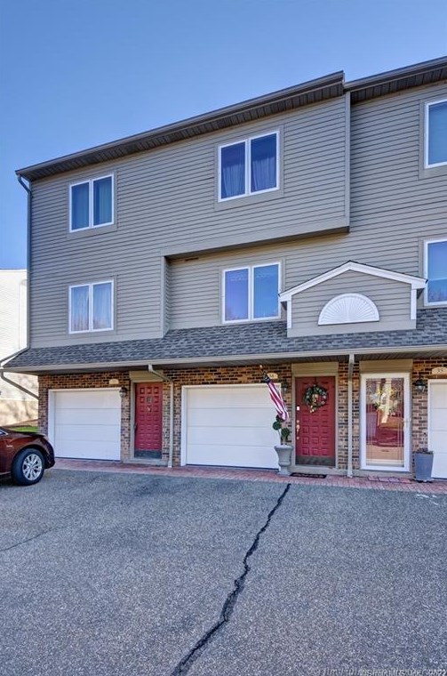 882 N Colony Rd #34, Meriden, CT 06450