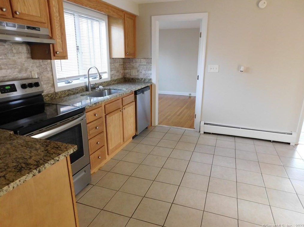 49 Crest Ave, New Haven, CT 06513