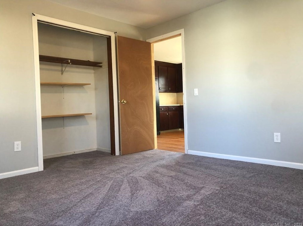 13 Pinehurst Ave ##15, New Britain, CT 06053